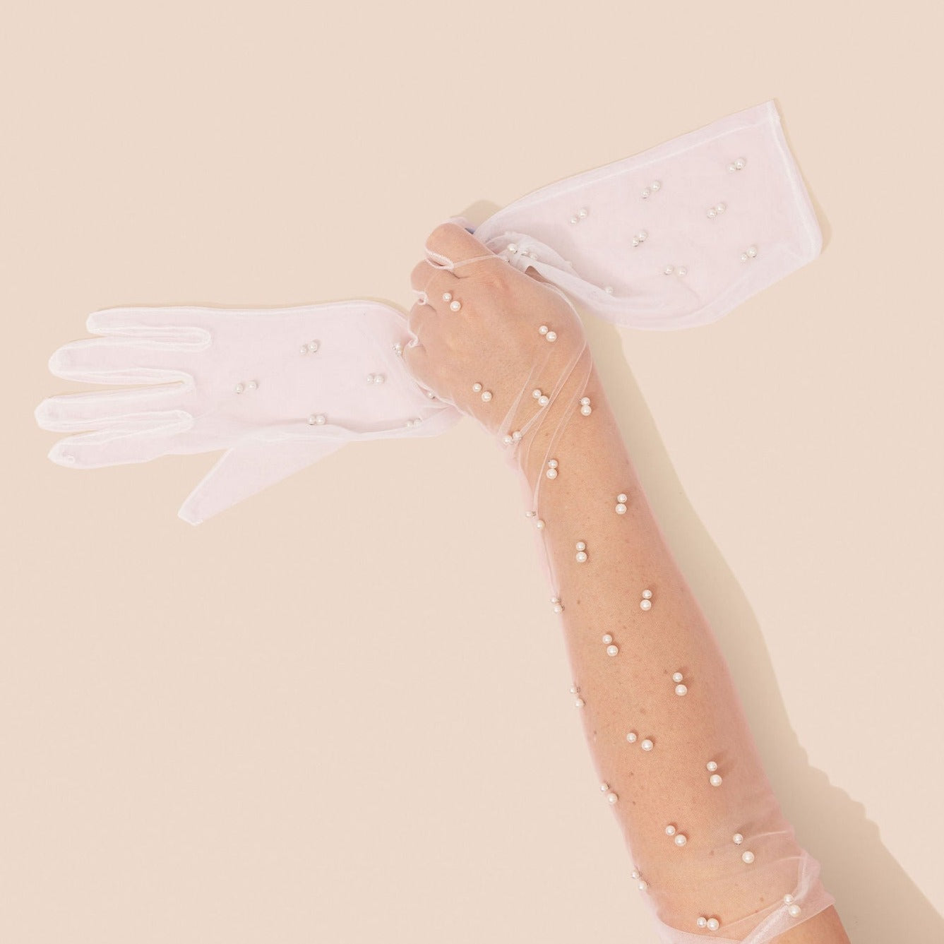 Elbow length chiffon fingered pearl gloves (50cm)