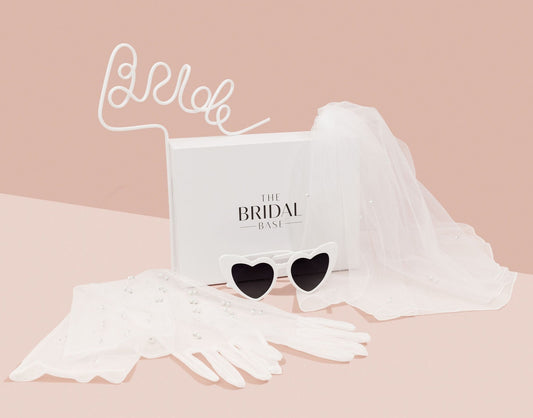 The bridal beauty hens accessory box